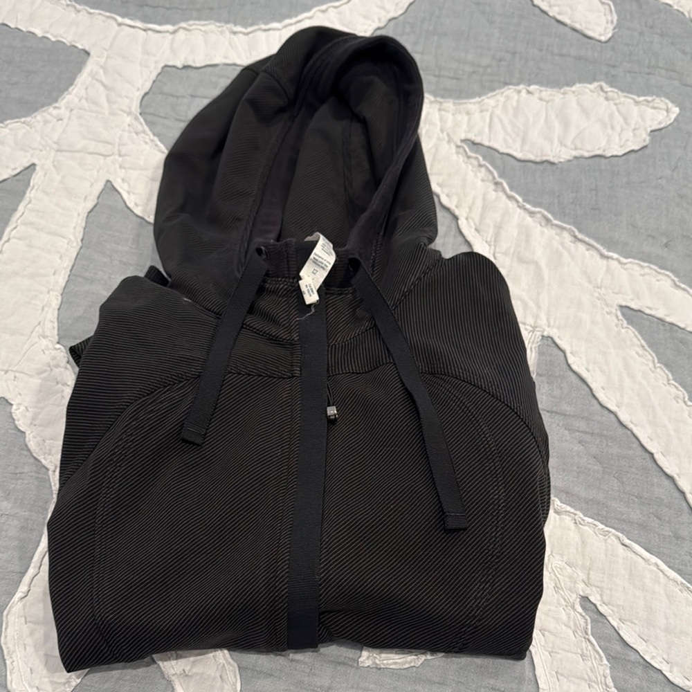 Lululemon Black Hooded Sweatshirt